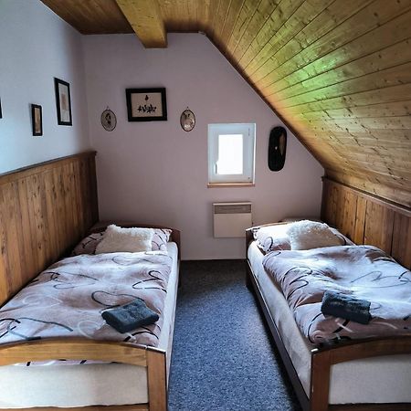 Chata Rybna 18 Pernink Luaran gambar