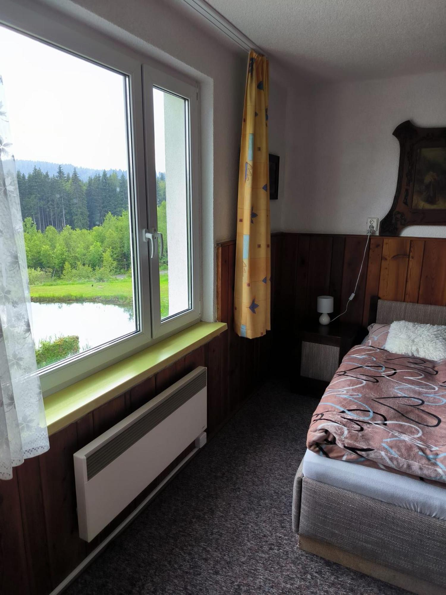 Chata Rybna 18 Pernink Luaran gambar